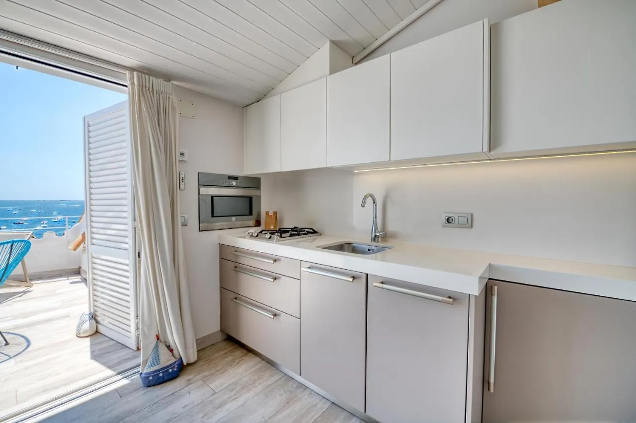 Exclusive Position Front Line Apartments Calau Calella De Palafrugell 0*,  España